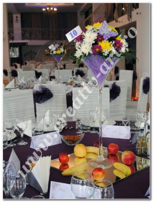 aranjament floral botez cupa martini1